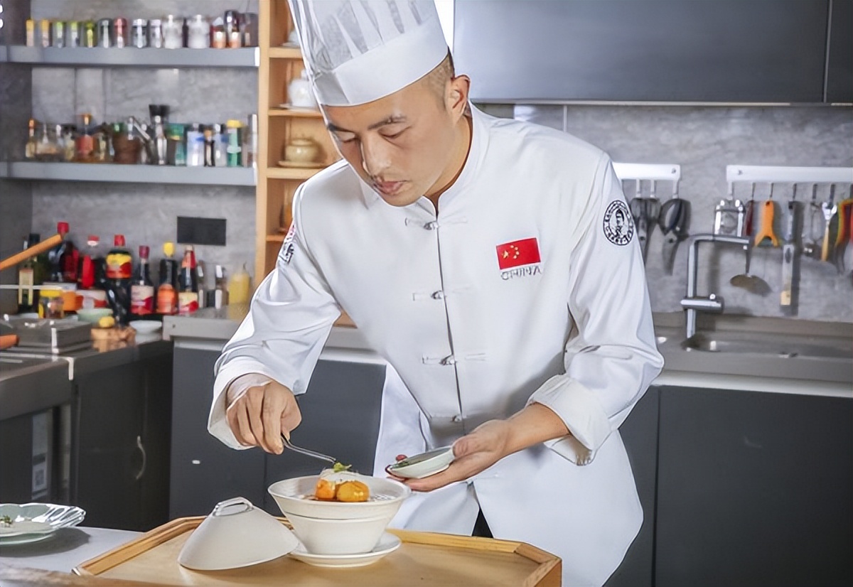 蒙眼拉面创始人,蒙眼抻面