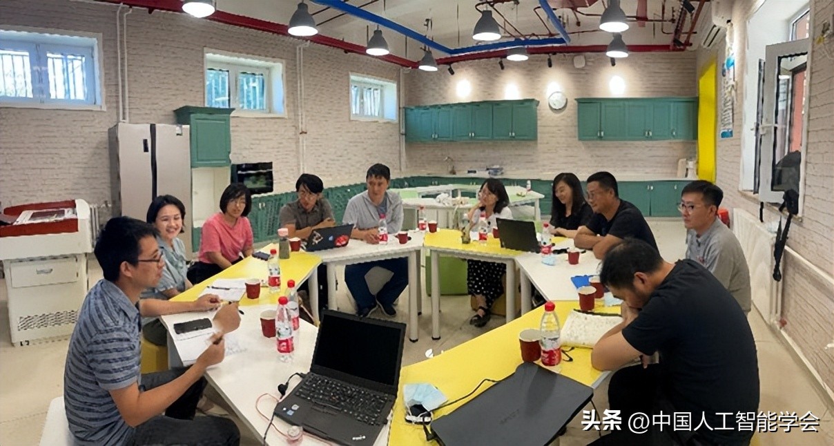 人工智能在小学课堂教学中的应用,人工智能在小学科学教育中的实践