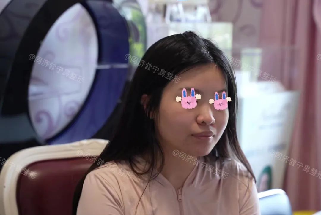 鼻子小五官紧凑怎么修容,怎么让鼻子立体精致