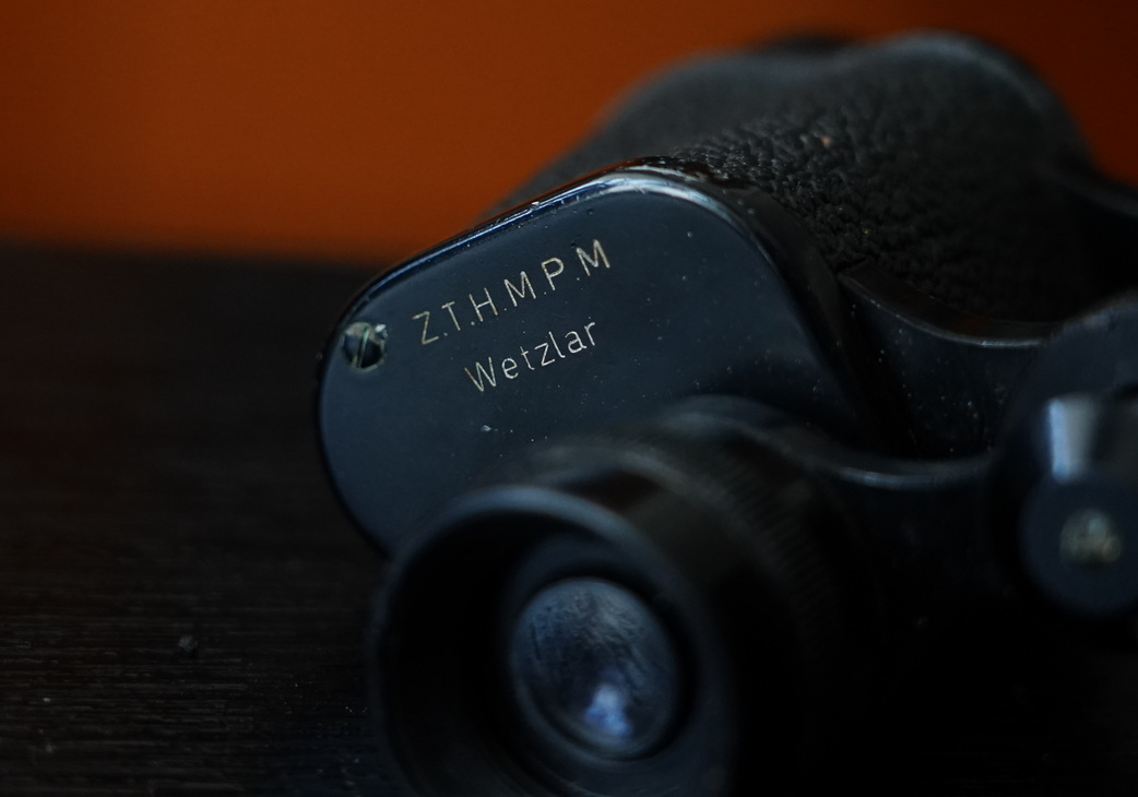 收藏了30年的望远镜,二战时期的军用高倍望远镜