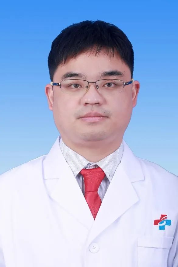 简述高血压降压治疗的原则,难治性高血压的联合降压治疗流程