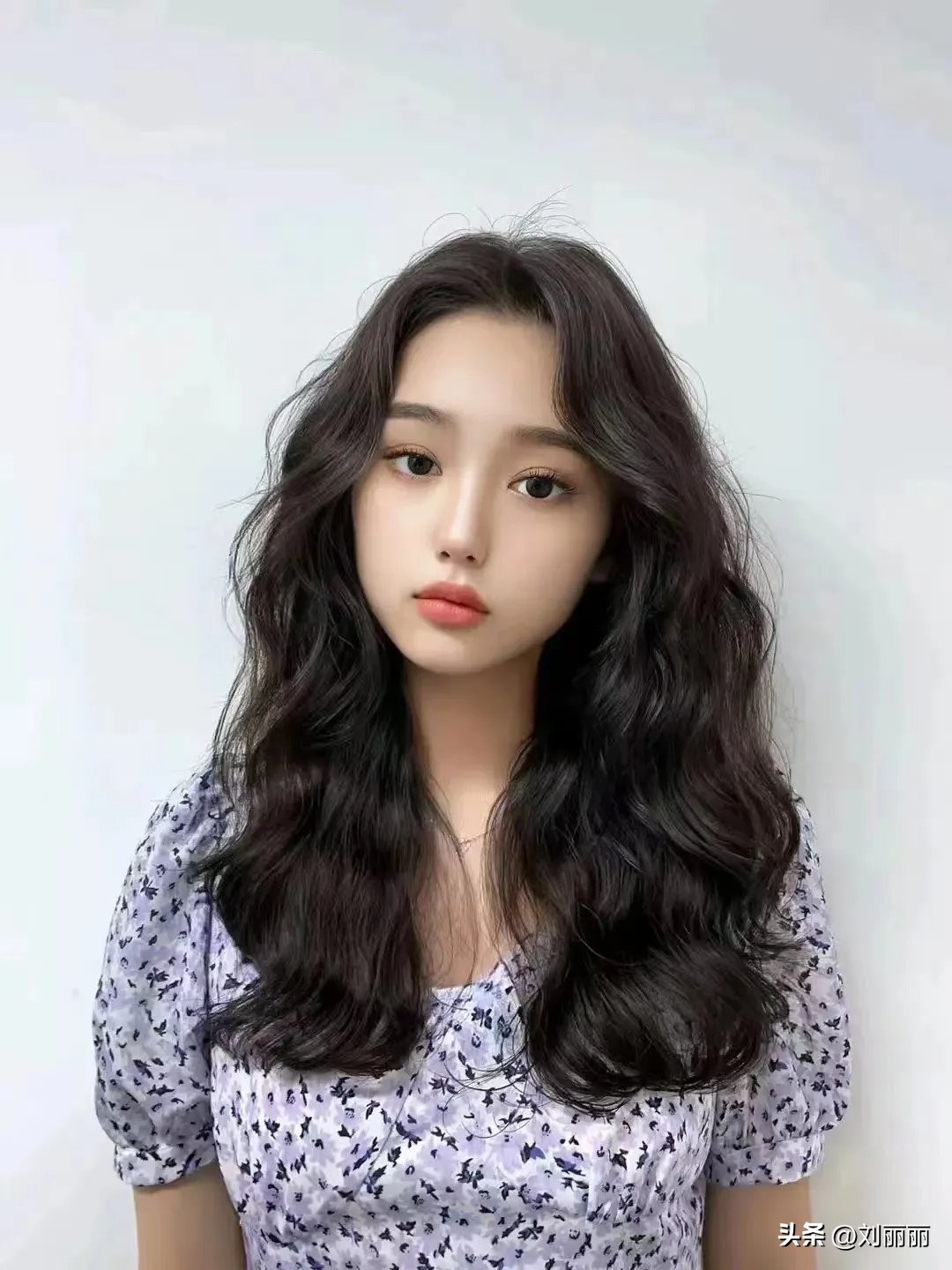 适合菱形脸锁骨纹理烫女免打理,纹理烫短发减龄发型图片