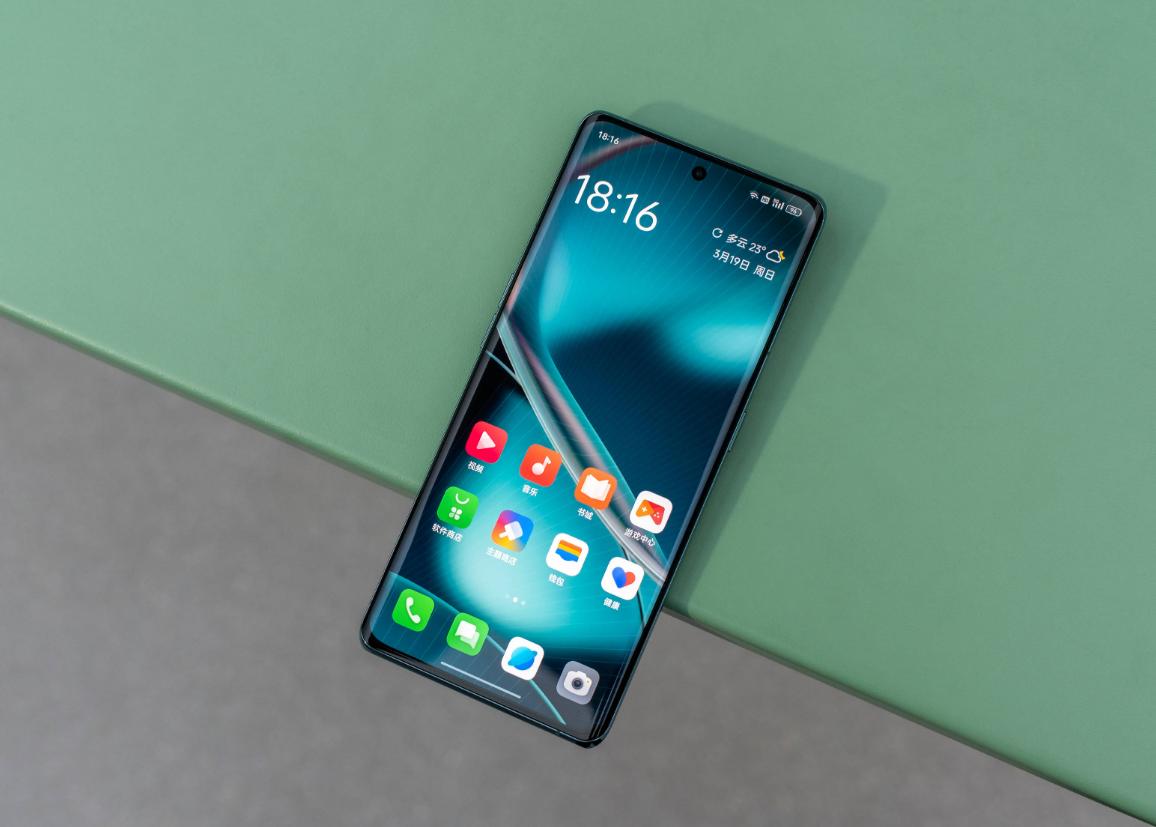 什么手机相机拍照片最好看最清晰,目前拍照最好的手机相机是哪一款