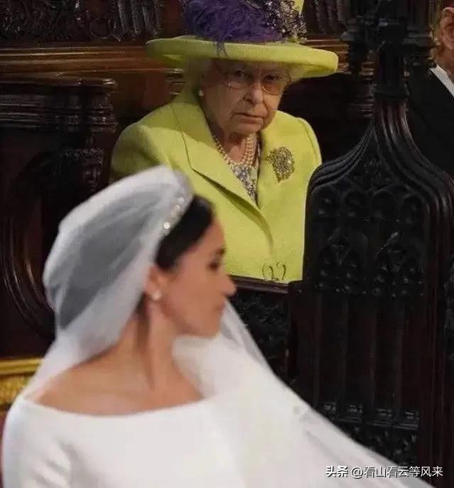 英国女王王冠是什么样的,英国女王的王冠有哪些