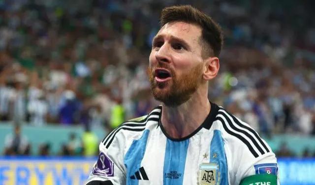 足球巨星谢幕战,足球巨星迟暮