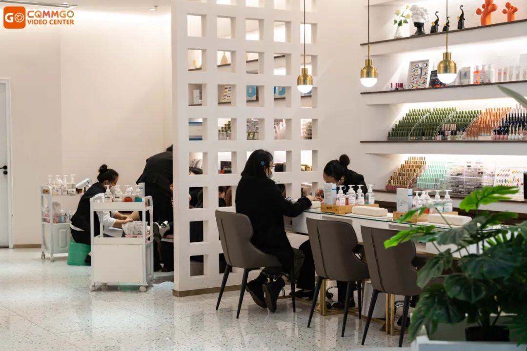 一口气逛了4大商圈，我们久违了的重庆回来了