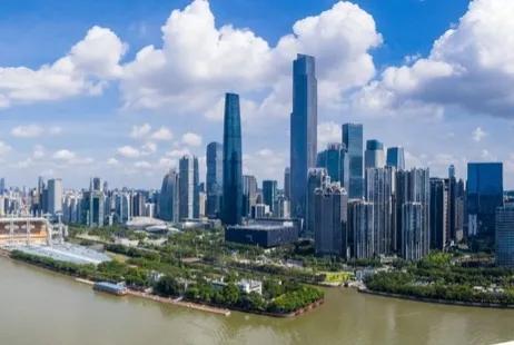 中国第五大城市南京和成都对比,未来十年南北10大城市