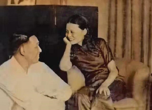 黎明晖：王子追求她献歌到半夜，她却嫁足球员，晚年因贫做保育员