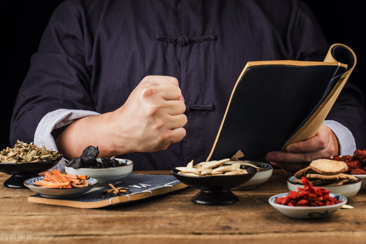 口腔溃疡疼能吃什么可以止痛,口腔溃疡上火如何缓解疼痛