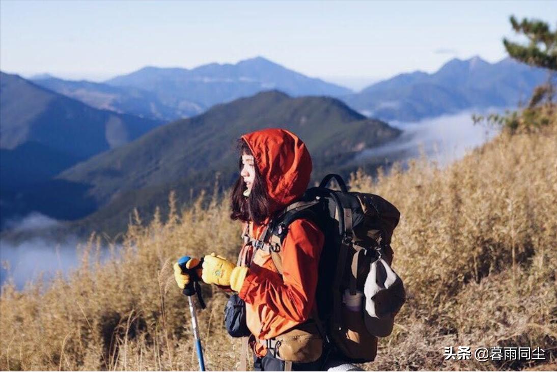 登山杖使用攻略,登山杖用法登山需要佩戴手套吗