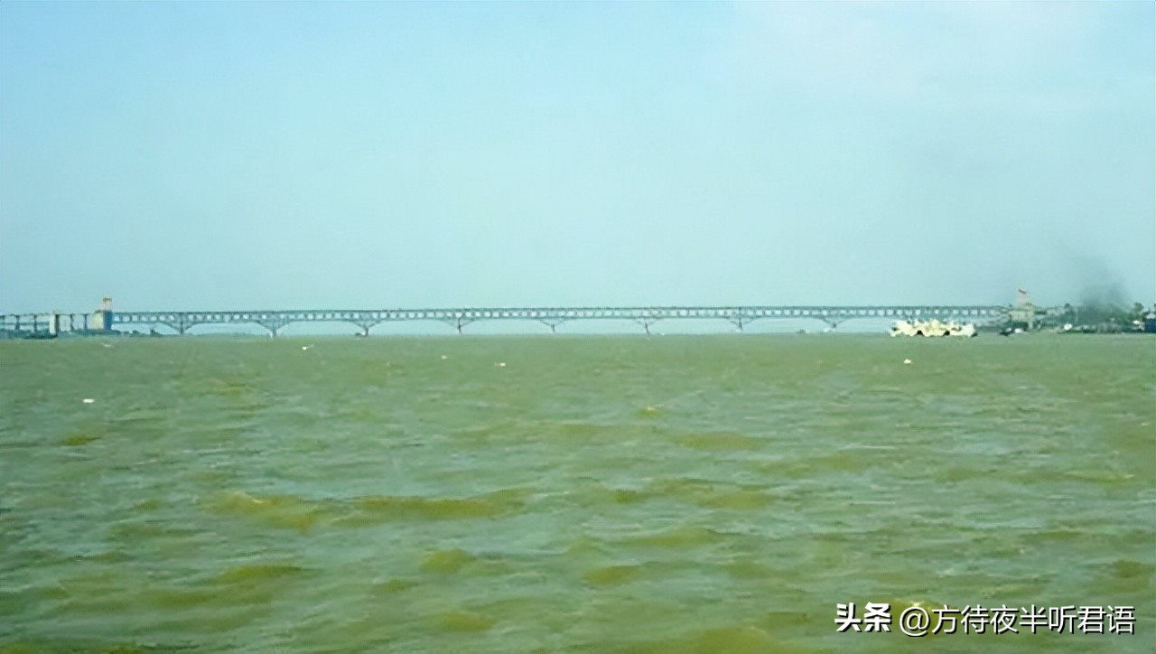 九十年代南京城老照片,以前的南京城的老照片