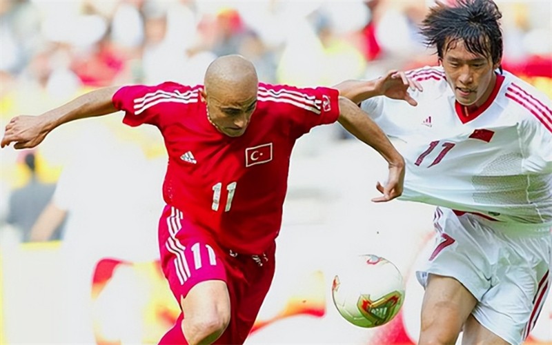 前国足后卫杜威近况如何,球员杜威近况