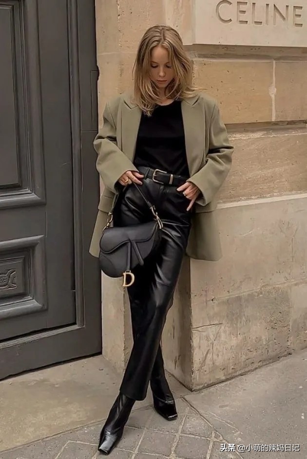 奔五奔六的女人别总说穿衣难,奔五奔六的女人不要穿得太老气