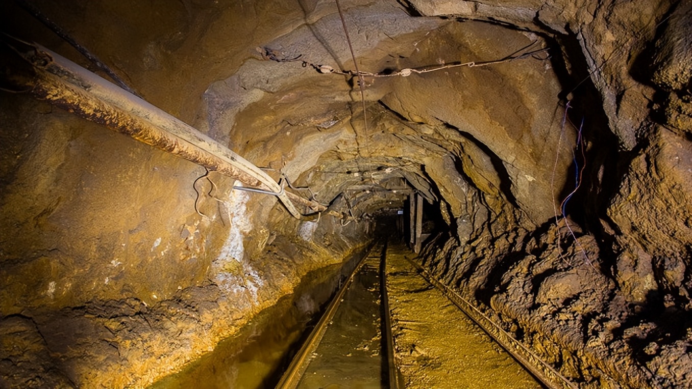 俄乌冲突引爆黄金市场,俄乌冲突对黄金的影响