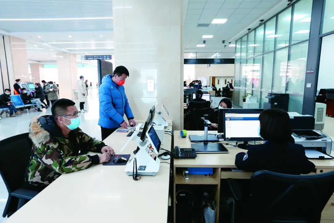 【我为群众办实事】内蒙古公安:“一窗通办”提质增效,跑出优化法治化营商环境“加速度”