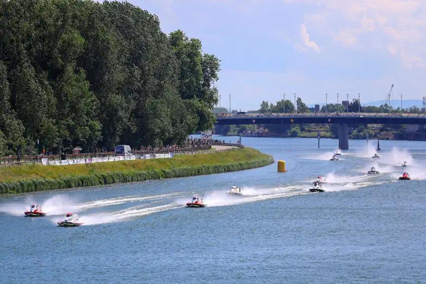 2023f1摩托艇世锦赛郑州赛表演,2022年摩托艇全国锦标赛