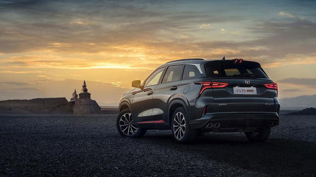 静态体验第二代长安cs75plus,第二代长安cs75plus符合你的气质