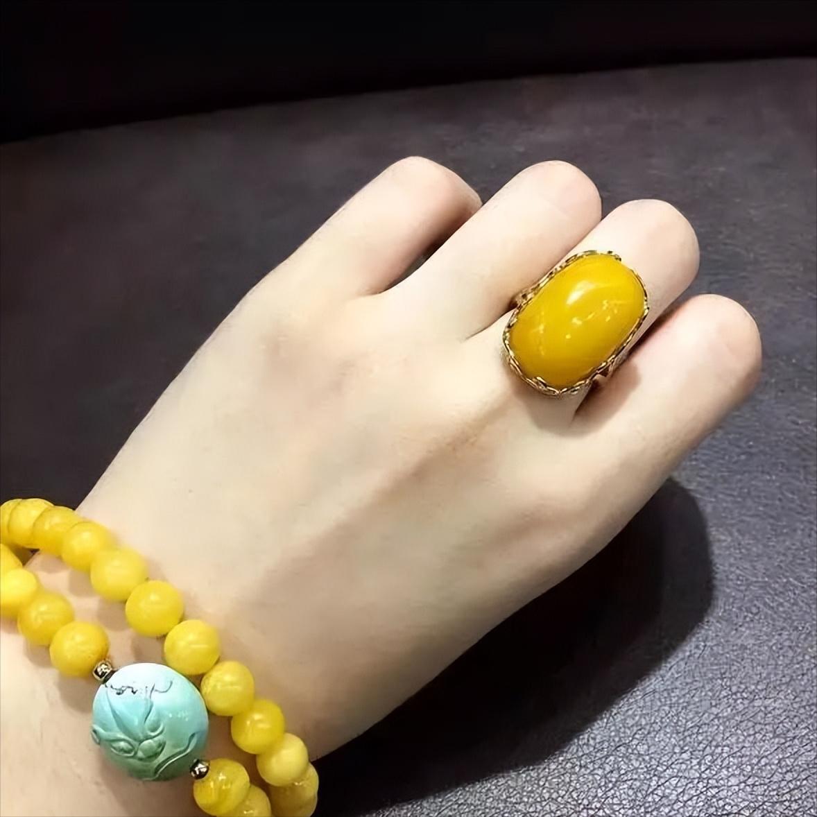 蜜蜡戒指款式图片大全,蜜蜡镶嵌戒指款式图片价格