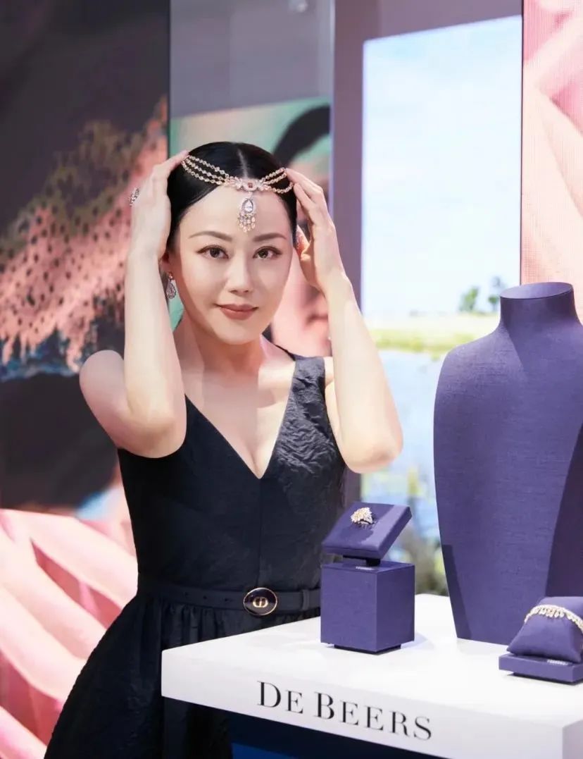 心机女搞垮富豪,拜金女把土豪搞破产完整