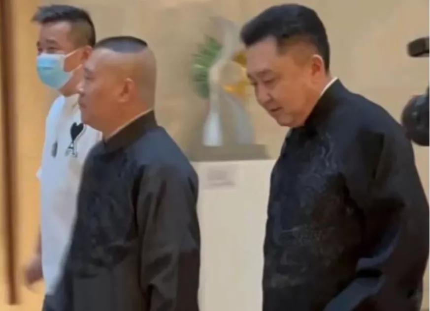 山东春晚路透！53岁周涛气质佳，郭德纲冯巩现身，刘雨昕全家登台