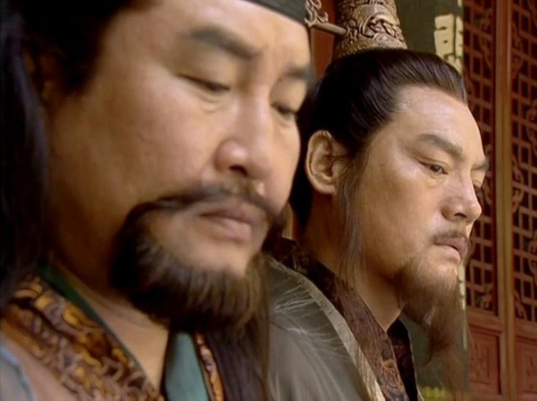 君子剑岳不群名场面,君子剑岳不群巍子