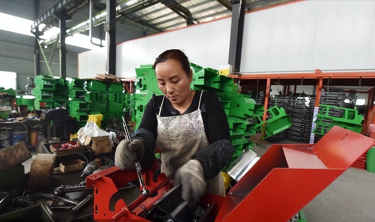 零基础转行机械行业来得及吗,学挖机学徒的十大忠告