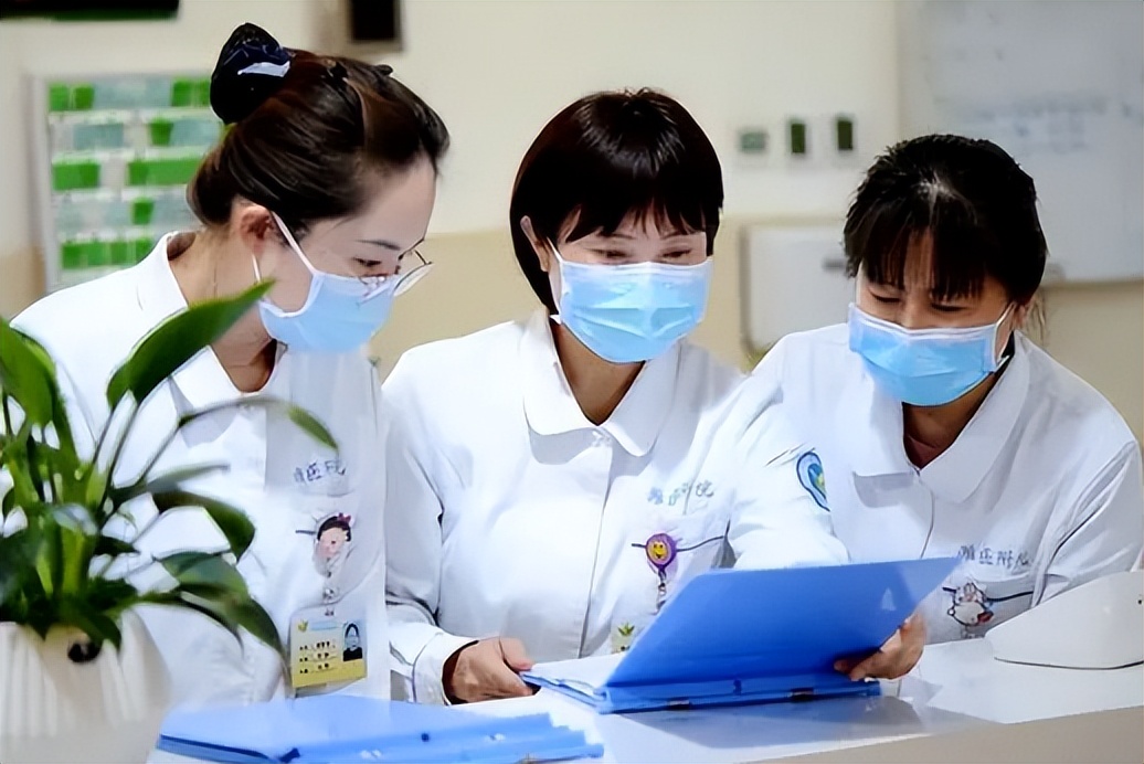 除了师范和医学还有哪些热门专业,医学方面比较热门的专业有哪些