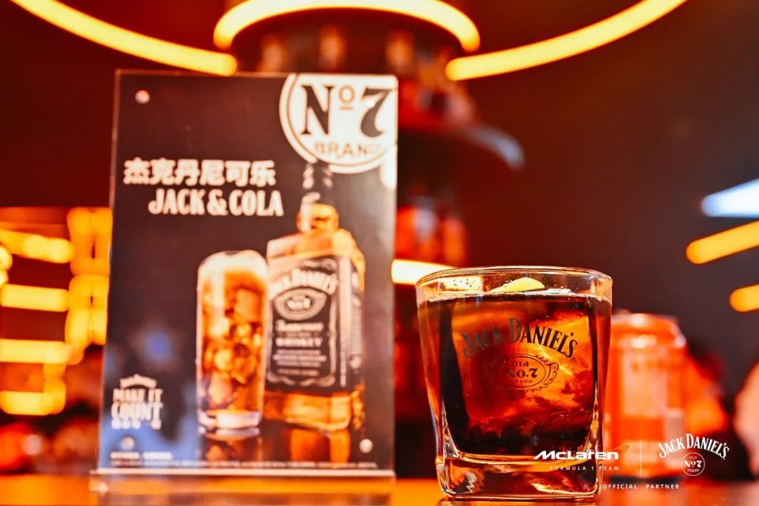 威士忌第一瓶,威士忌杰克丹尼最新喝法