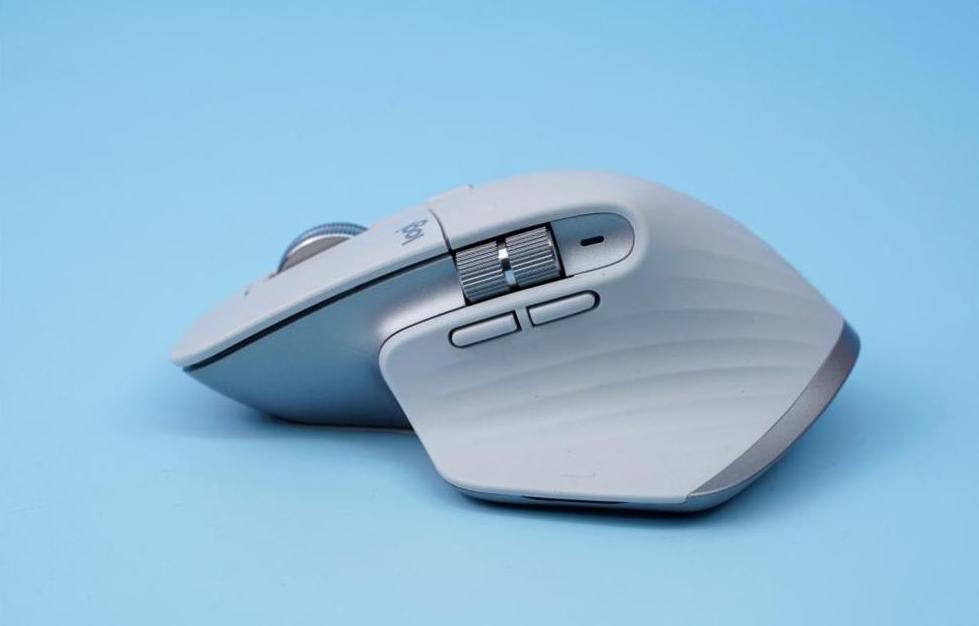 玩游戏有线鼠标和无线鼠标的区别,无线鼠标和有线鼠标可同时使用