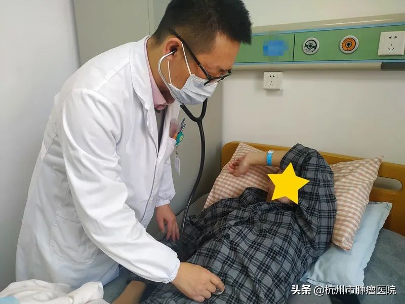 28岁小伙查出肠癌晚期,24岁小伙查出晚期肠癌痛哭