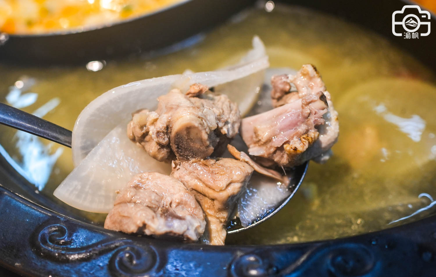 土家族的吊锅大餐，30几道菜随便吃、无限续，人均竟然只要30元