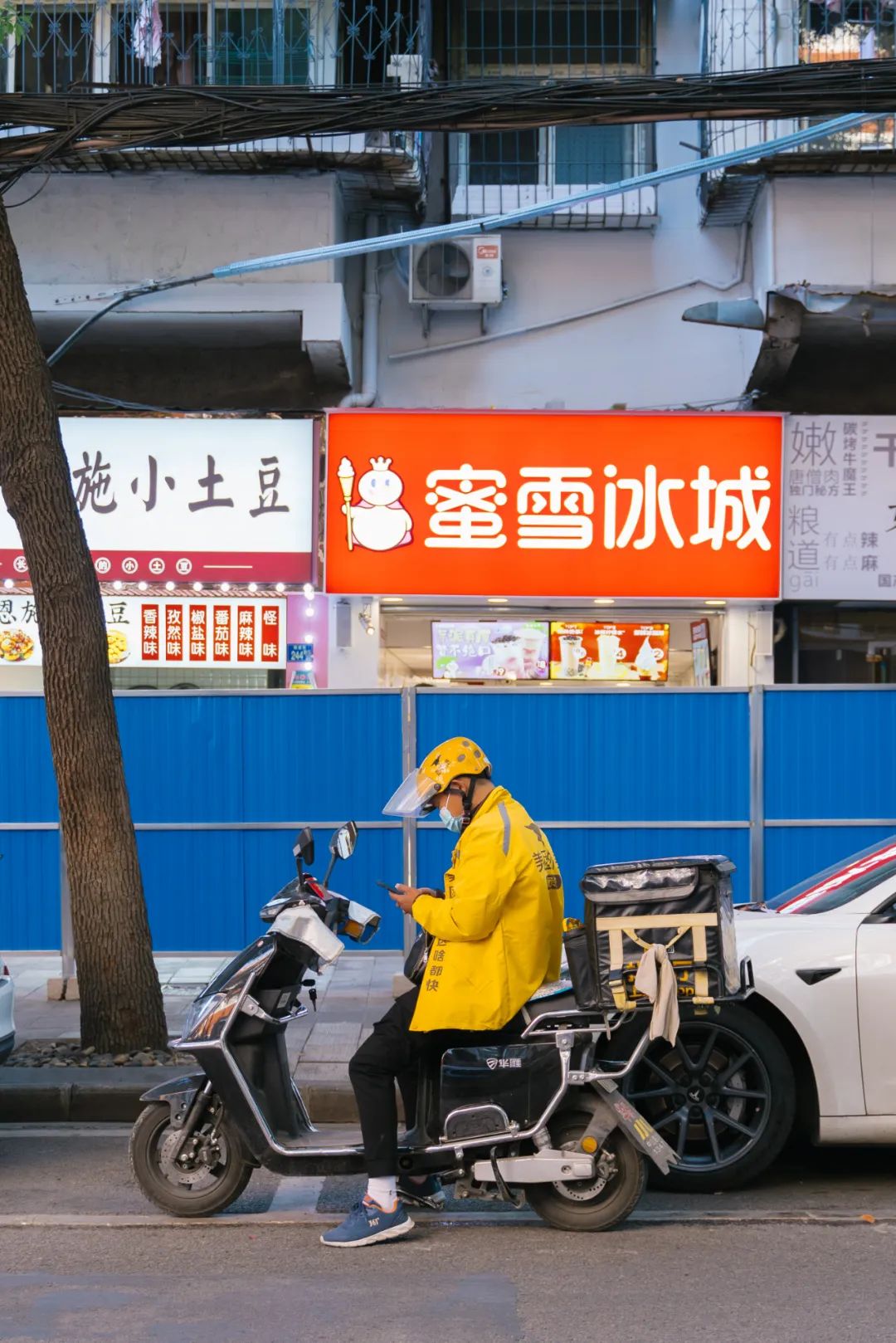 疫情下的武汉餐饮艰难,武汉疫情间生意最火爆的餐饮门店