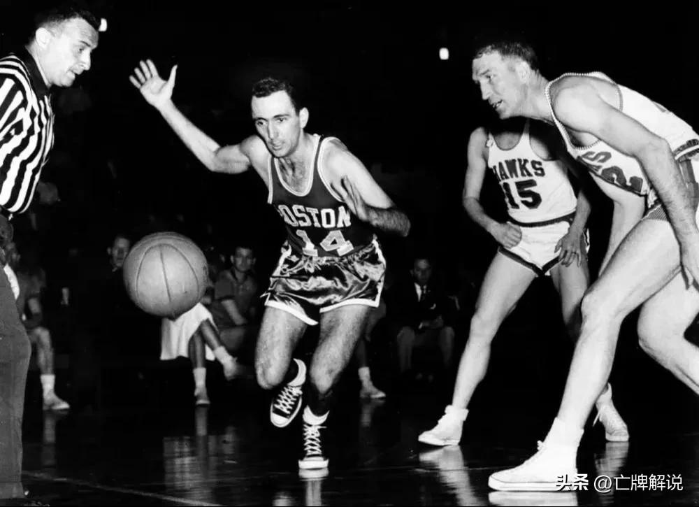 鲍勃库西历史,鲍勃库西发明背后运球