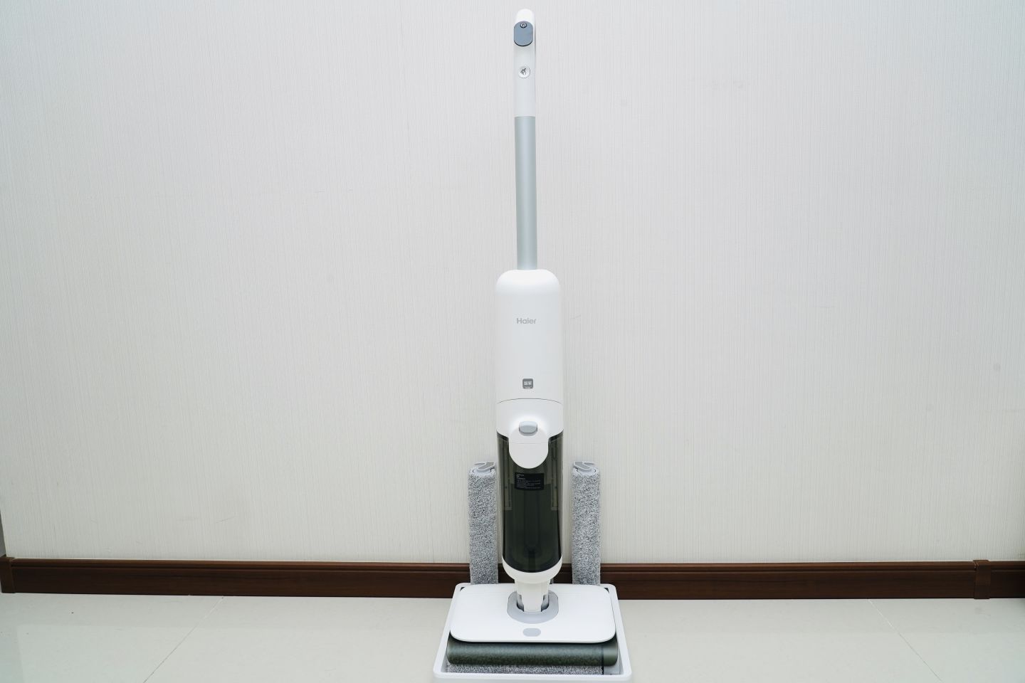 硅胶洗地机和滚刷洗地机,洗地机有必要买吗