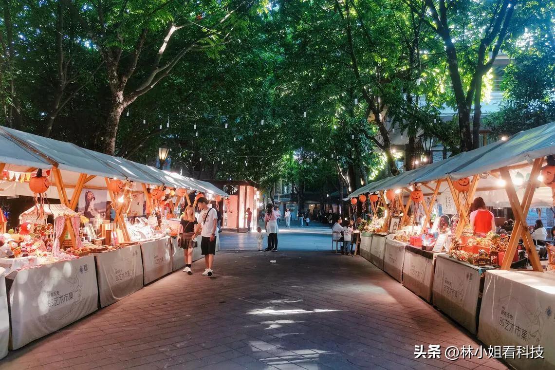 女生失业后摆摊一天只卖5块钱,失业女生摆摊一天卖5块崩溃