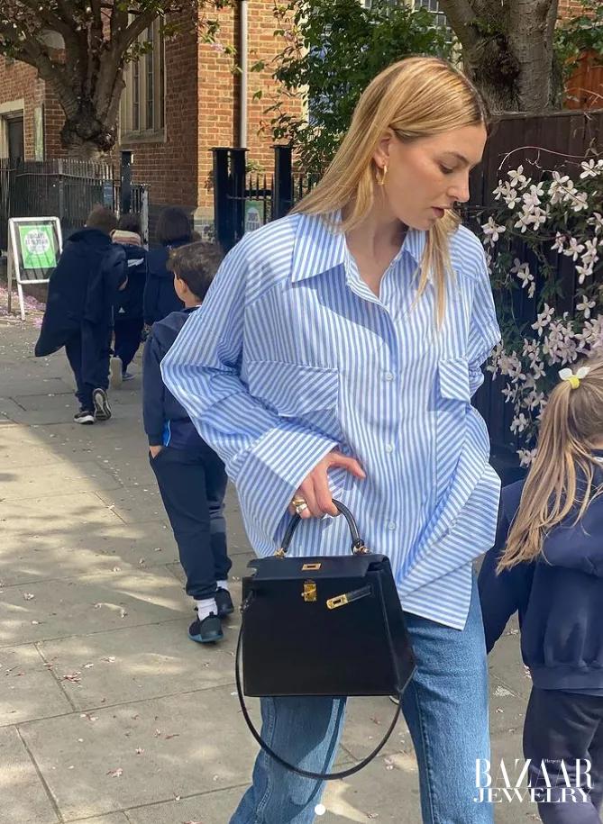 Emily在巴黎II上线即遭吐槽，真正的巴黎女人怎么搭珠宝？