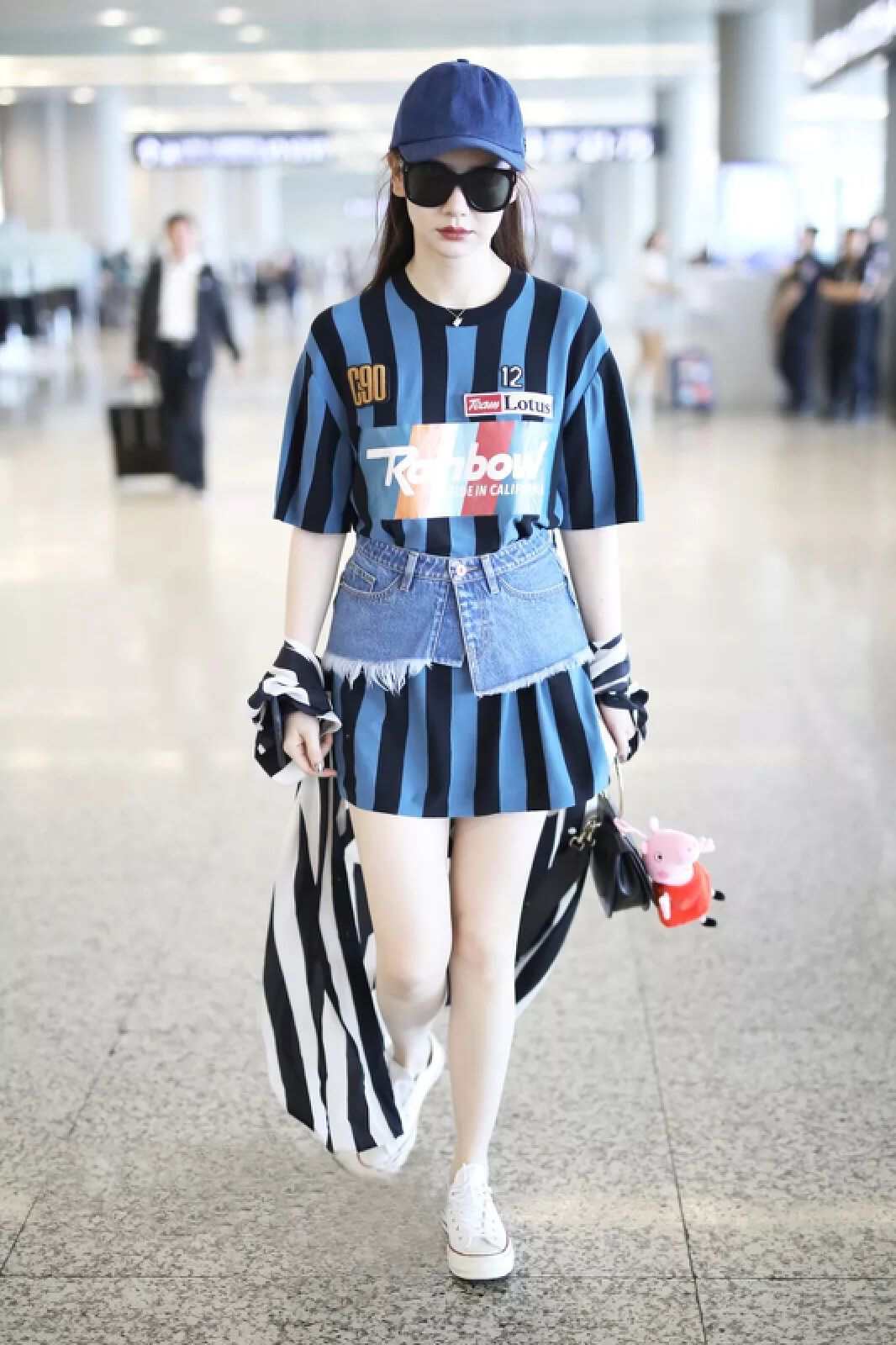 戚薇休闲鞋穿搭,戚薇穿什么样的鞋子好看