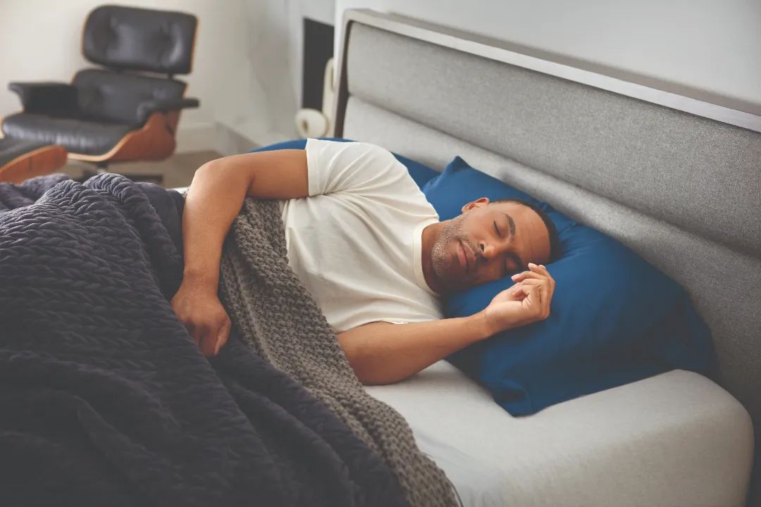 最佳睡眠时间公布你睡对了吗,中年人睡眠时间最佳几个小时