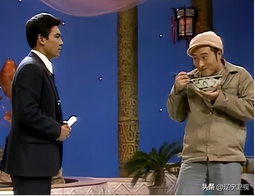 第一个小品是谁演的,第一个小品诞生