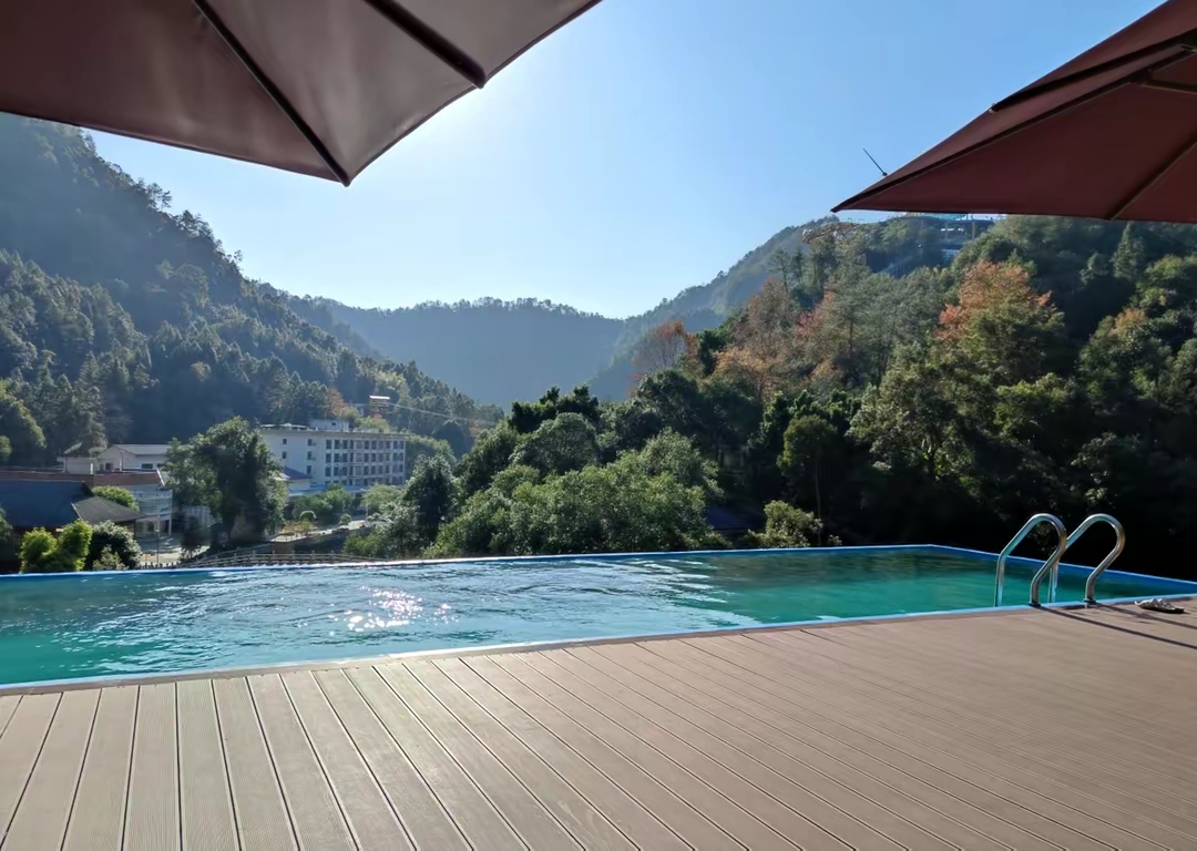 广东最值得推荐的温泉度假村,广东第一峰温泉是真温泉