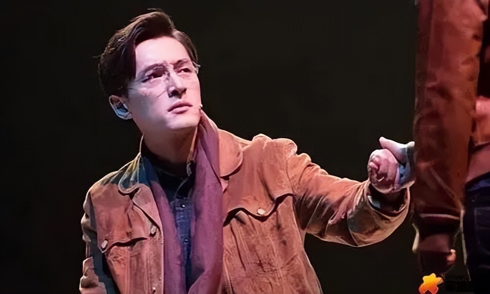 胡歌消失三个月后发的一条微博,40岁的胡歌能有多迷人