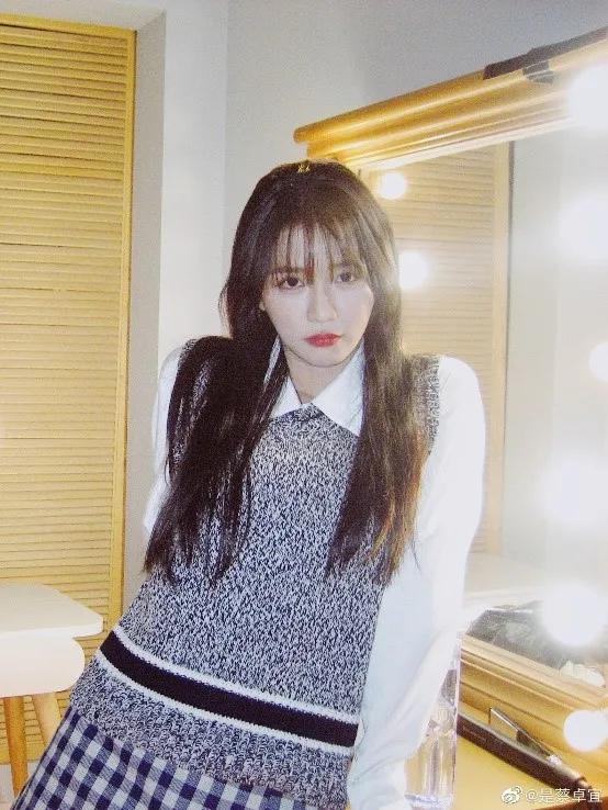 三款适合各种脸型的发型,大脸女生中长发烫发发型