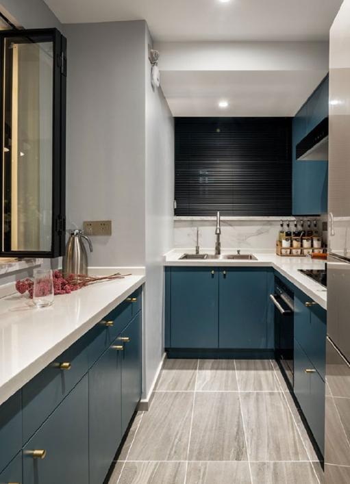 自己做橱柜和柜子哪个划算,橱柜用砖夹好还是整体橱柜好