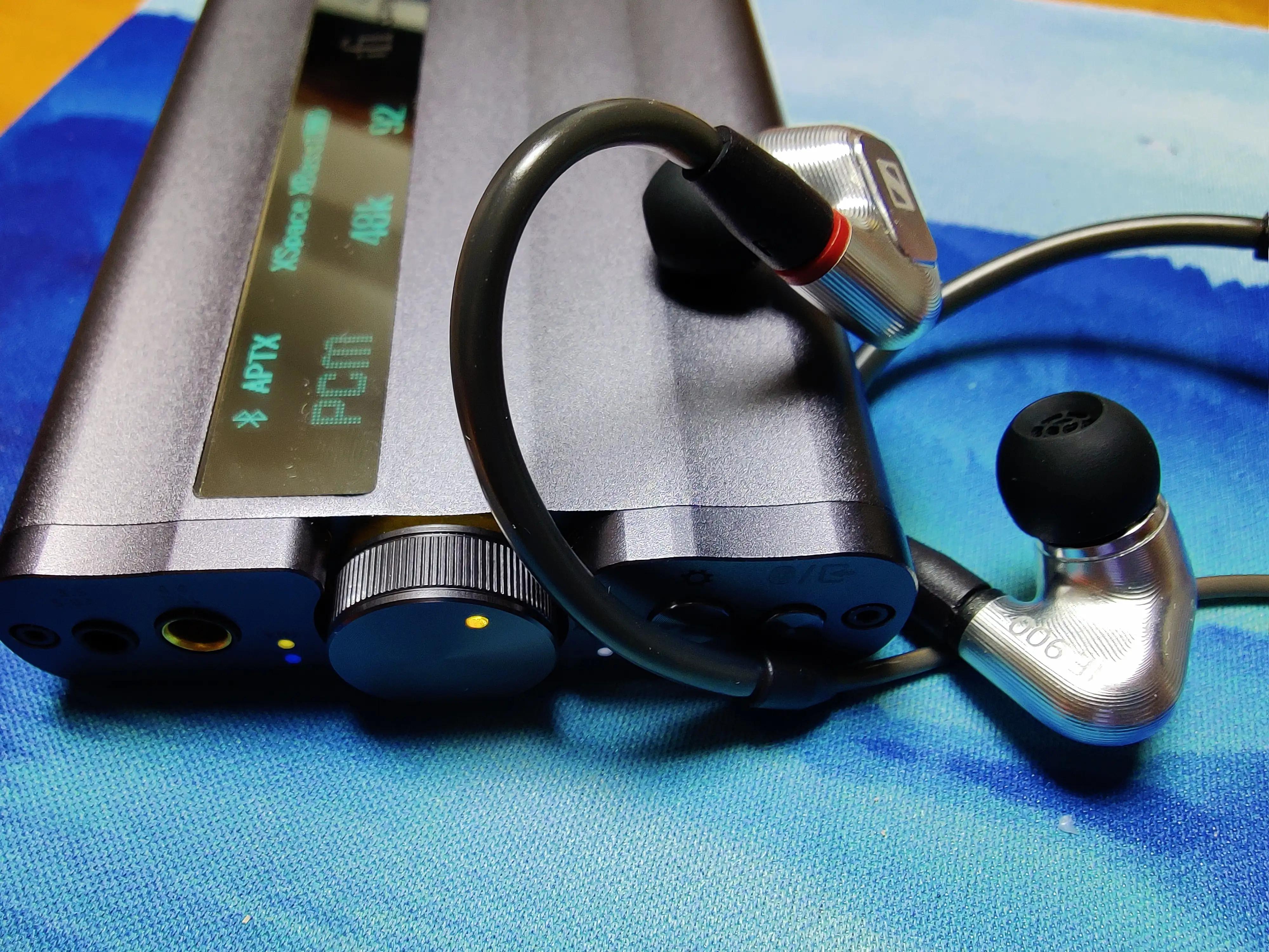 黑猫白猫能逮住耗子都是好猫,黑猫白猫能逮到老鼠的才算好猫