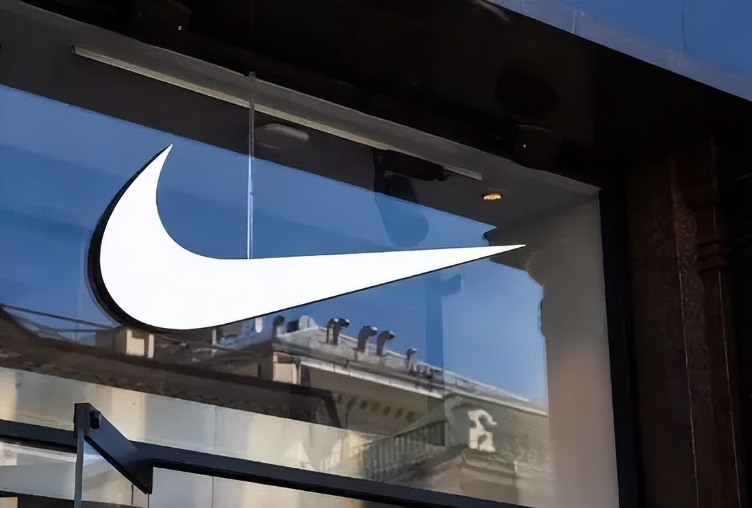 安踏重新启动fila业务是哪一年,安踏零售最新消息