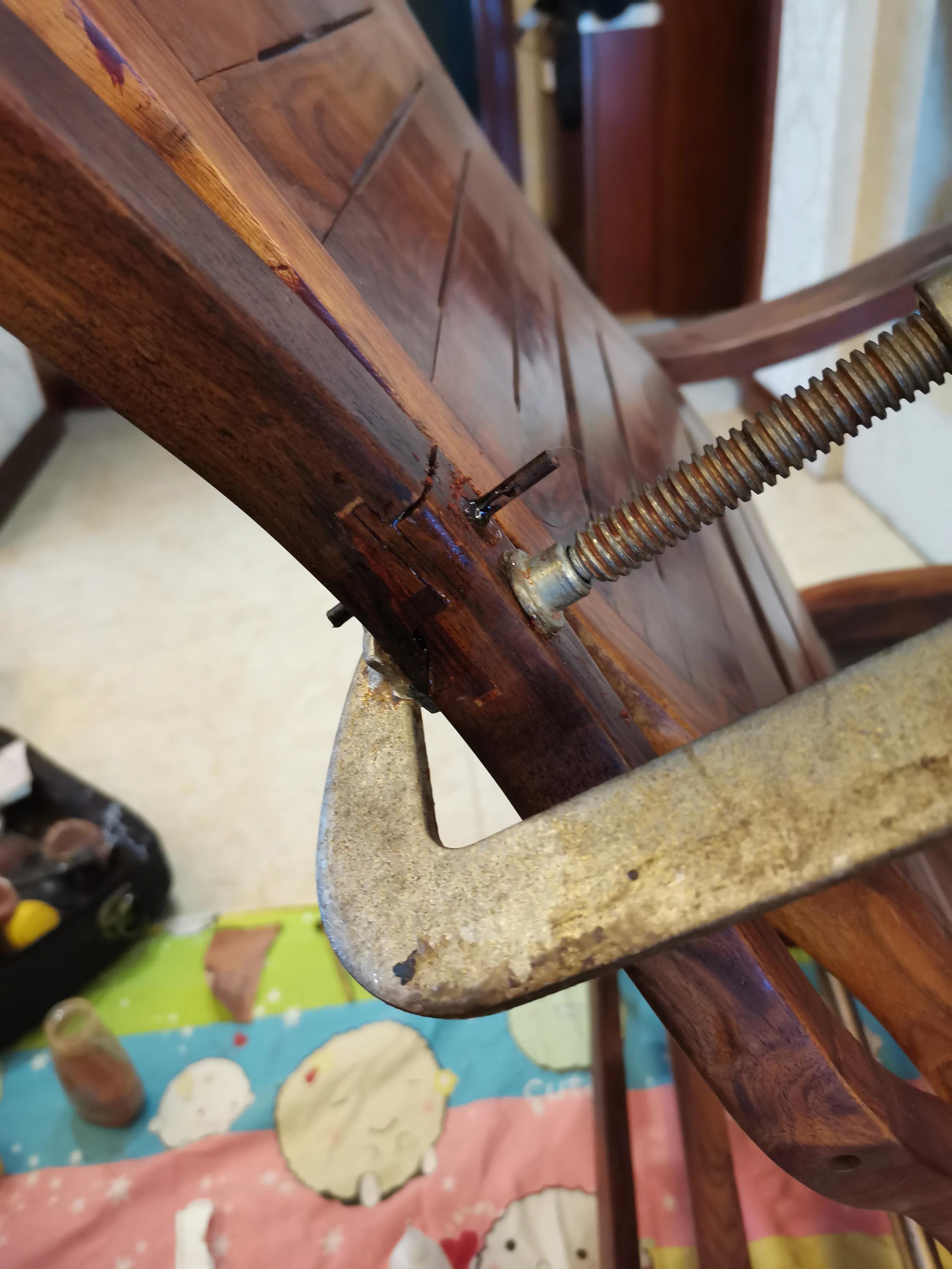 如何修复损坏的椅子,摇晃椅子的修复方法