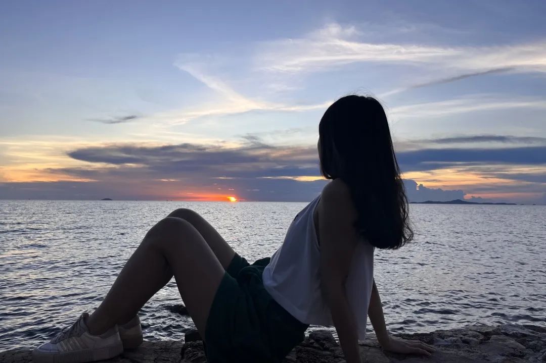 30岁Cima在泰国:随前男友探亲,被困美国2年后,跨专业重读本科