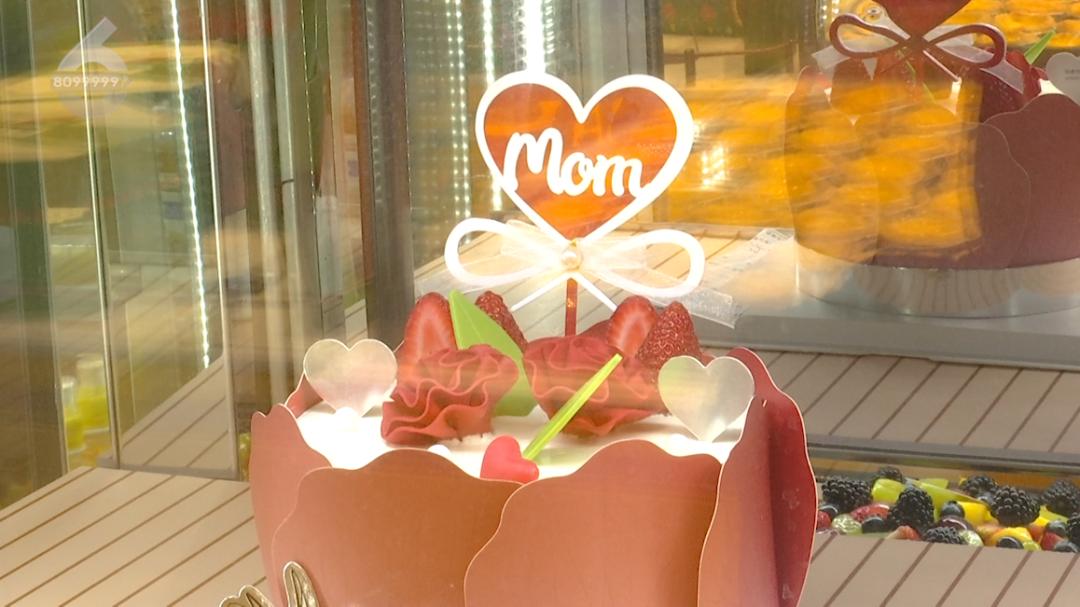 鲜花蛋糕香槟玫瑰,鲜花蛋糕感恩有你