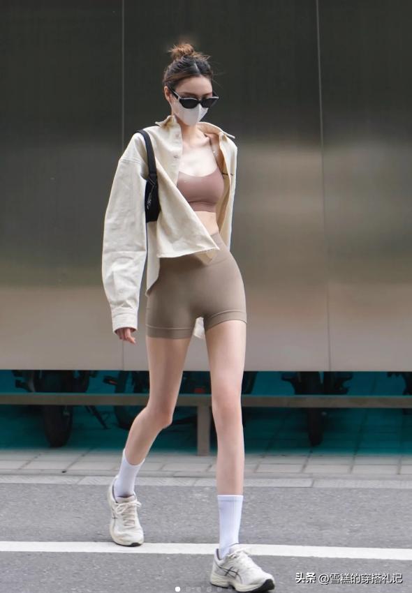 女生必不可少的几双百搭鞋,女人不管穿啥建议少挑这三种颜色