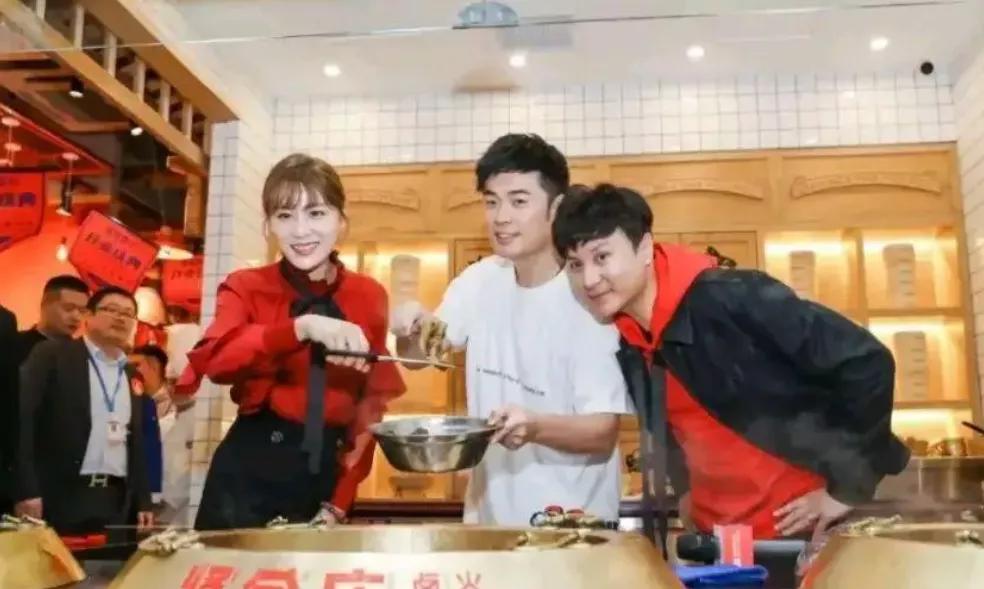 陈赫如何挣钱,陈赫一年收入300多家门店